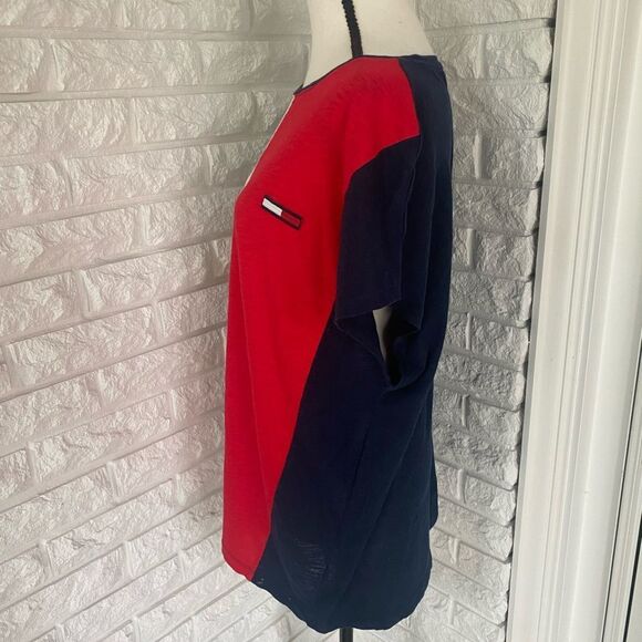 Tommy Hilfiger Oversized T-Shirt - Picture 2 of 6